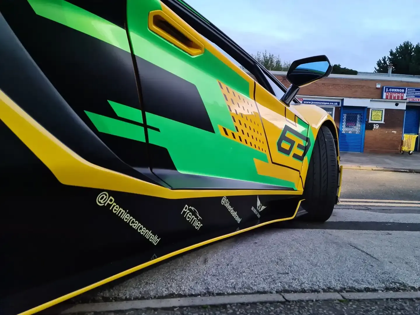 Vehicle wrapping training at Wrapart