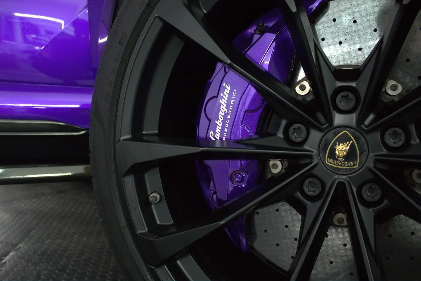 Custom painted alloys and calipers by Wrapart Birmingham